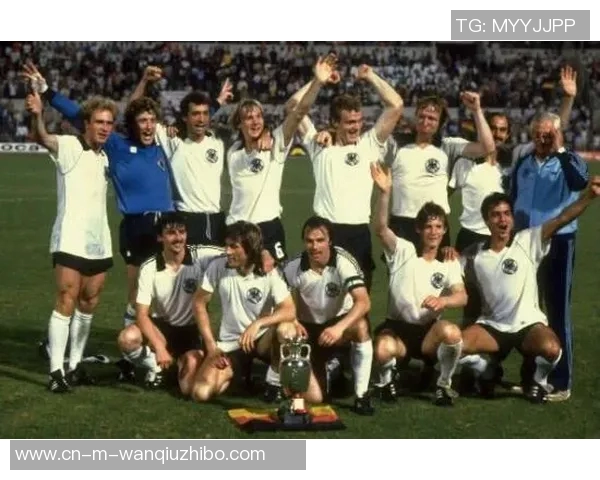 德国与捷克足球历史交锋记录分析与战绩回顾